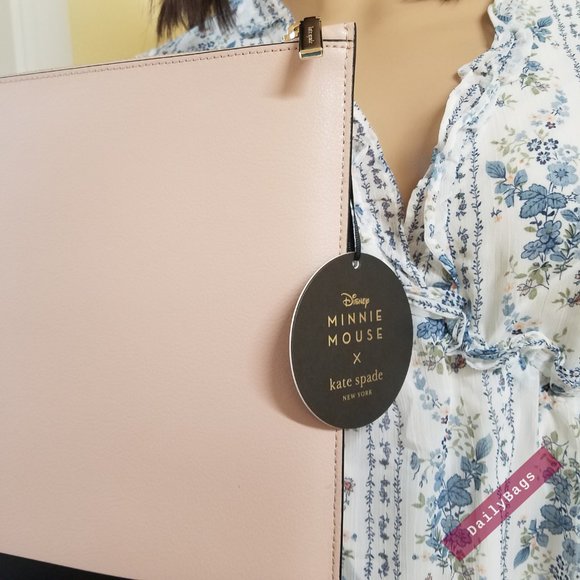 kate spade Bags Kate Spade Lzip Minnie Mouse Laptop Case Beige
